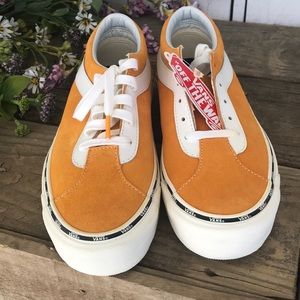 Womens gold/yellow suede Vans